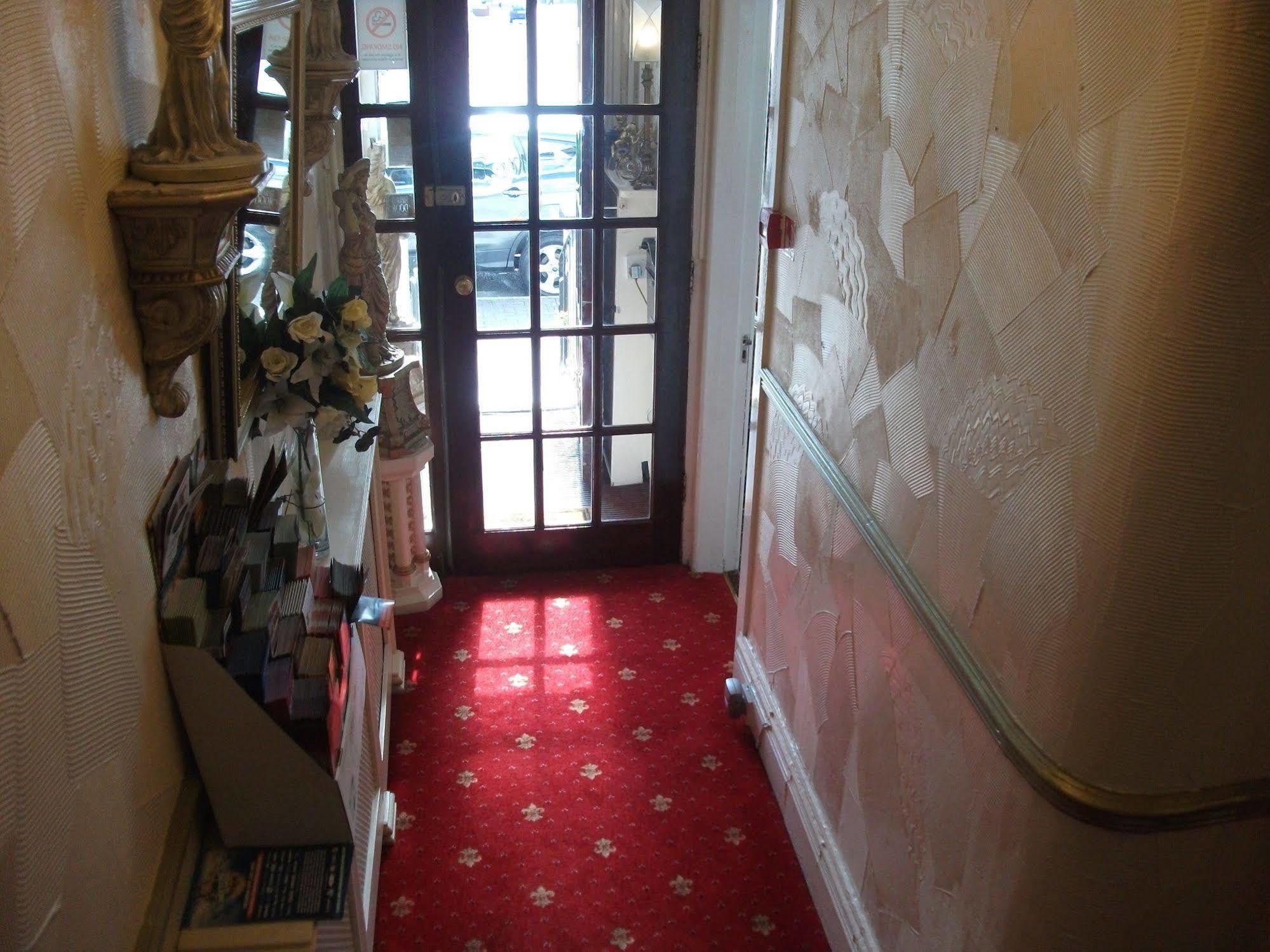 The Brema Hotel Blackpool Bagian luar foto